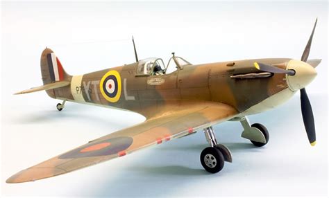 Revell 1/32 Spitfire Mk.II by Roland Sachsenhofer