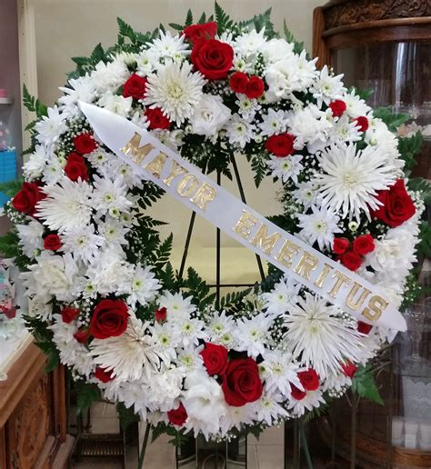 In Remembrance Wreath in Camarillo, CA | Ponderosa Flower Shoppe