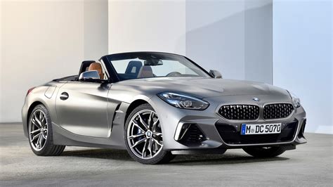 2022 BMW Z4 Buyer's Guide: Reviews, Specs, Comparisons