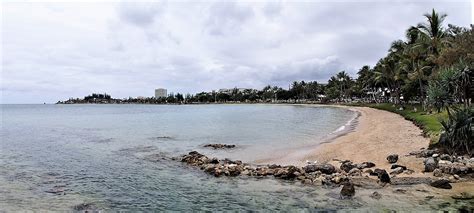 Tezza's Beaches and Islands: NOUMEA BEACHES