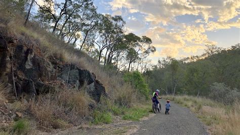 Sunset Dr fire trail Mountain Biking Trail - Rockhampton