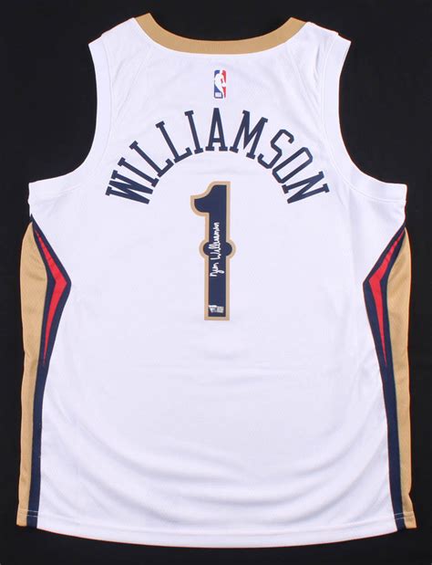 Zion Williamson Signed Pelicans Jersey (Fanatics Hologram) | Pristine ...