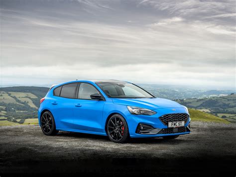 2021 Ford Focus ST Edition Is a Track-Focused Hot Hatch With GT- and ...