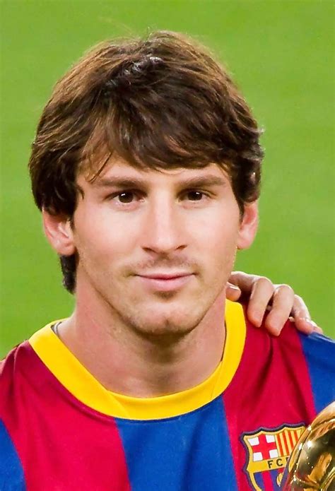 Pin by Arin Arbind on LEO MESSI TOP HAIRCUTS ! | Lionel messi haircut, Lionel messi, Low ...