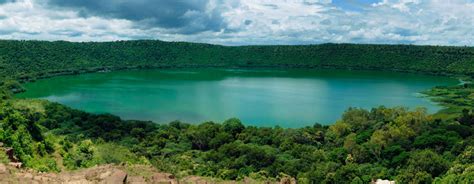 "Lonar Crater Lake": The Mysterious Lake In Maharashtra, One Of The ...