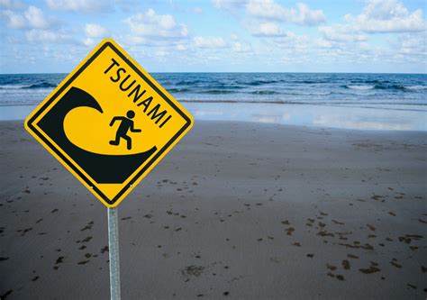 Tsunami Warning Signs