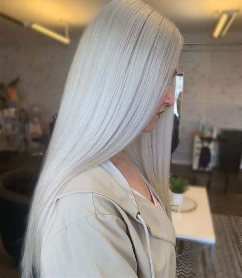 25 White Hair Looks You'll Swoon Over – HairstyleCamp