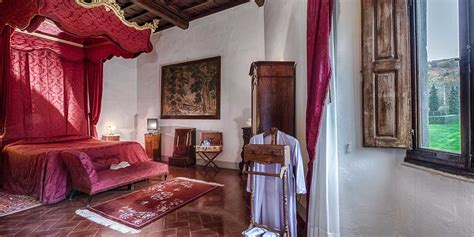 Have you ever stayed in Renaissance Style Rooms? - Villa Campestri Olive Oil Resort