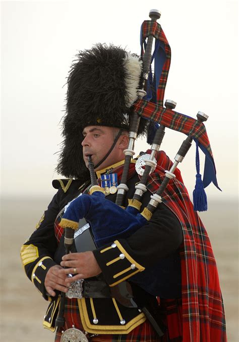 DVIDS - Images - Royal Scots Dragoon Guards Piper Plays His Pipes ...