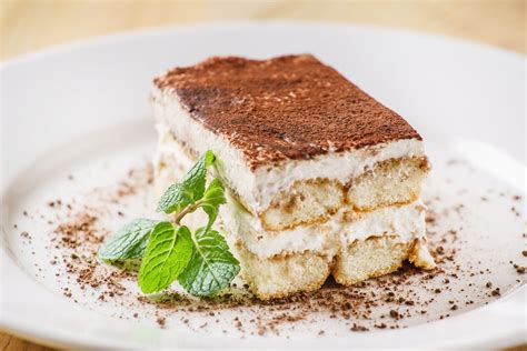 Tiramisù senza uova: la ricetta del dolce veloce e buonissimo!