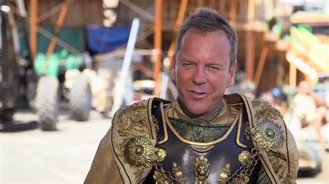 Pompeii: Kiefer Sutherland "Corvus" On Set Movie Interview - YouTube