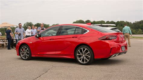 2018 Buick Regal GS debuts with 310-hp V-6, all-wheel drive