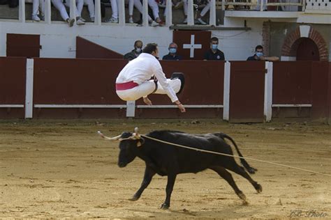 Le saut du béret | Courses landaises | LB Photos. | Flickr