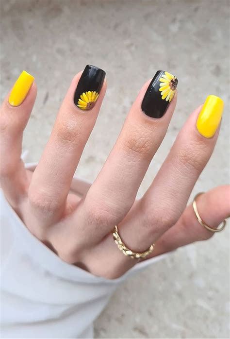 Summer Nail Designs You'll Probably Want To Wear : Yellow Sunflower on Black Nails