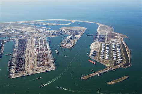 Container transfers between different Maasvlakte terminals Rotterdam soon to become easier