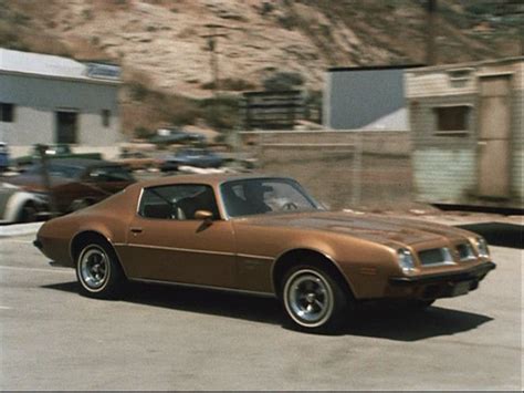 IMCDb.org: 1974 Pontiac Firebird Esprit in "The Rockford Files, 1974-1980"