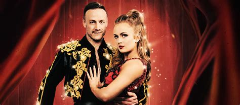 Maisie Smith joins Kevin Clifton in Strictly Ballroom the Musical - Matinee Radio