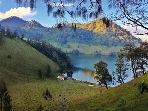 keindahan gunung semeru yang menenangkan pikiran - TOURISM INDONESIA