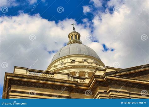 Dome of a Pantheon in Paris Stock Image - Image of paris, pantheon ...