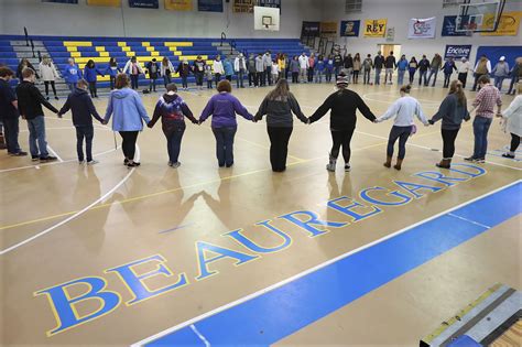 'You do all you can’: Beauregard High School students working to rebuild after deadly tornado ...