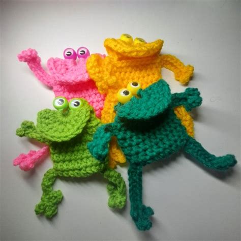 Crochet Googly Eyed Frog | Googly eye crafts, Crochet frog, Boy crochet patterns