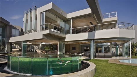 Glam Glass House is a Monumental Luxury Retreat | Designs & Ideas on Dornob