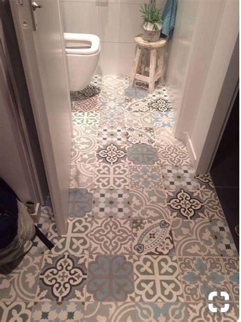 Pin oleh Susana Ferreira di WC | Kamar mandi minimalis, Kamar mandi, Desain lantai
