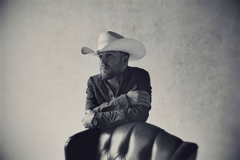 Justin Moore Unleashes New Album, 'Stray Dog:' 'I'm Really Proud Of It ...