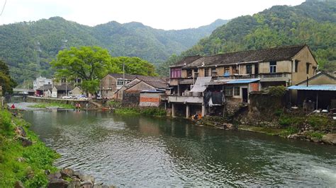 Walking Through the 1000-Year-Old Chinese Ancient Village, Daily Life in Rural China | 行走奉化最美千年古 ...