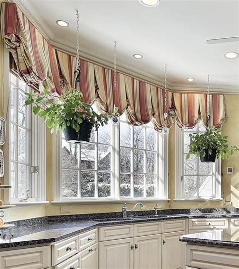 Valance Curtain Ideas for Kitchen Windows, Explained | Kitchen bay ...