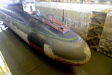 DVIDS - Images - USS Tennessee (SSBN 734) (Blue) Arrives in TRF Dry ...