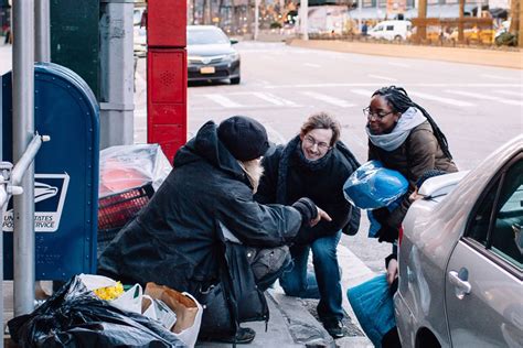 Tips for Helping New Yorkers Facing Homelessness | The Bowery Mission