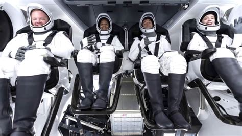 SpaceX set to launch first all-civilian crew into orbit