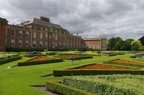 Wimpole Estate. National Trust near London with kids - zenbabytravel