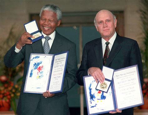 South Africa's last apartheid president, F.W. de Klerk, dies | AP News