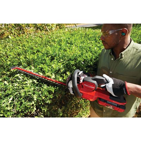 60V MAX* 24-in. Cordless Brushless Hedge Trimmer Kit (2.5Ah) | CRAFTSMAN