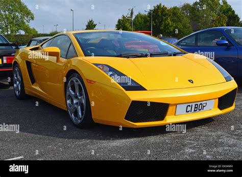 Yellow Lamborghini Gallardo Stock Photo - Alamy