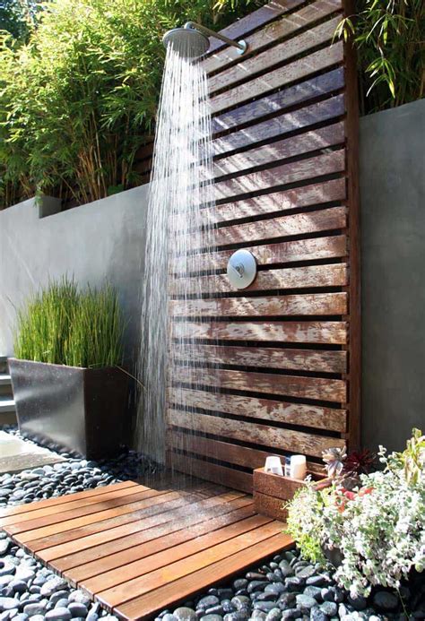 45 Stunning outdoor showers that will leave you invigorated