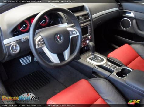 Onyx/Red Interior - 2009 Pontiac G8 GT Photo #17 | DealerRevs.com