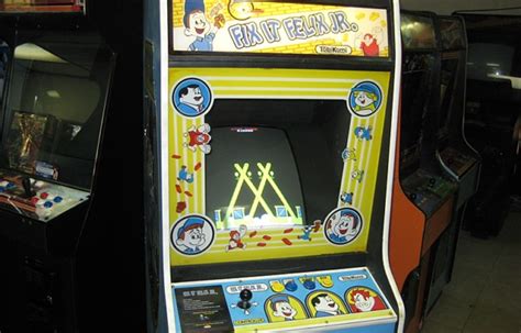 Wreck-it-Ralph Vintage Arcade Machine Arrives on e-Bay with a Ridiculously High Price Tag