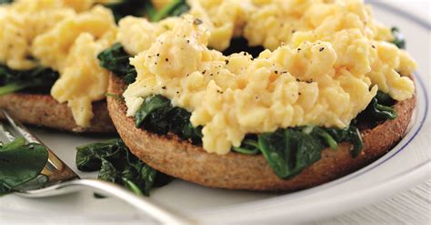 Toasted Bagel with Spinach & Eggs | Egg Recipes - British Lion Eggs