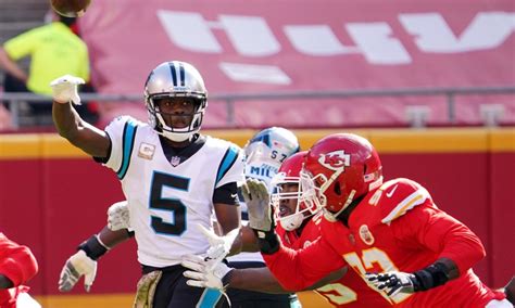 Panthers Highlights: Teddy Bridgewater takes off on fourth down