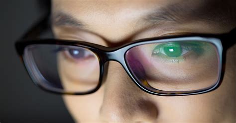 Benefits and Disadvantages of Anti glare lenses - Best Night Vision Binocular