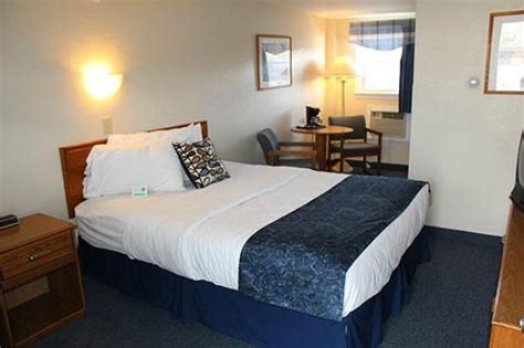 NEWPORT CITY INN & SUITES - Updated 2024 Motel Reviews (VT)