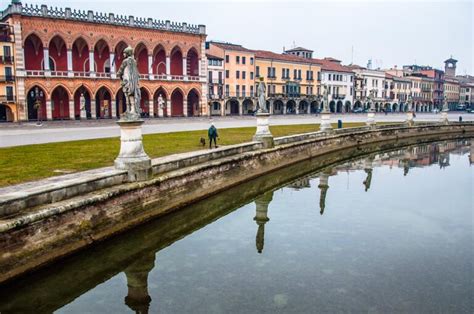 Rialto Bridge: 15 Facts About the Oldest Bridge on the Grand Canal