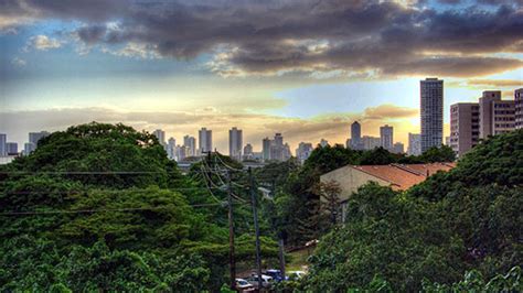 University of Hawaii: University of Hawaii - ALOHA HAWAII