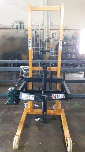 Manual Hydraulic Drum Lifter at Rs 45000 | Drum Lifter in Bengaluru | ID: 2852154786455