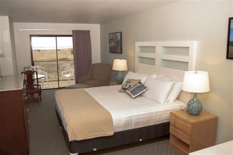 Hotel Rooms - Chautauqua Resort & Conference Center – Hotel in Long Beach, Washington