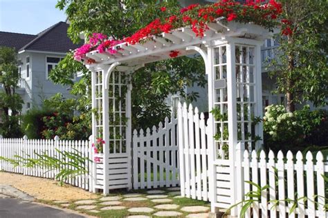 Fence Styles and Designs for Backyard-Front Yard (IMAGES)