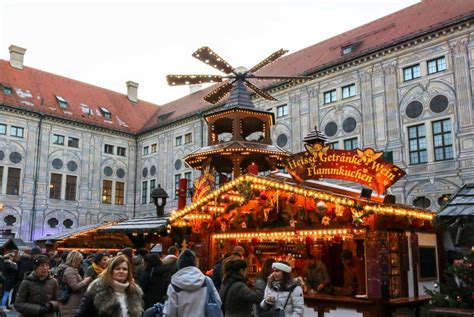 Munich Christmas Market Guide (Map + Dates 2023)